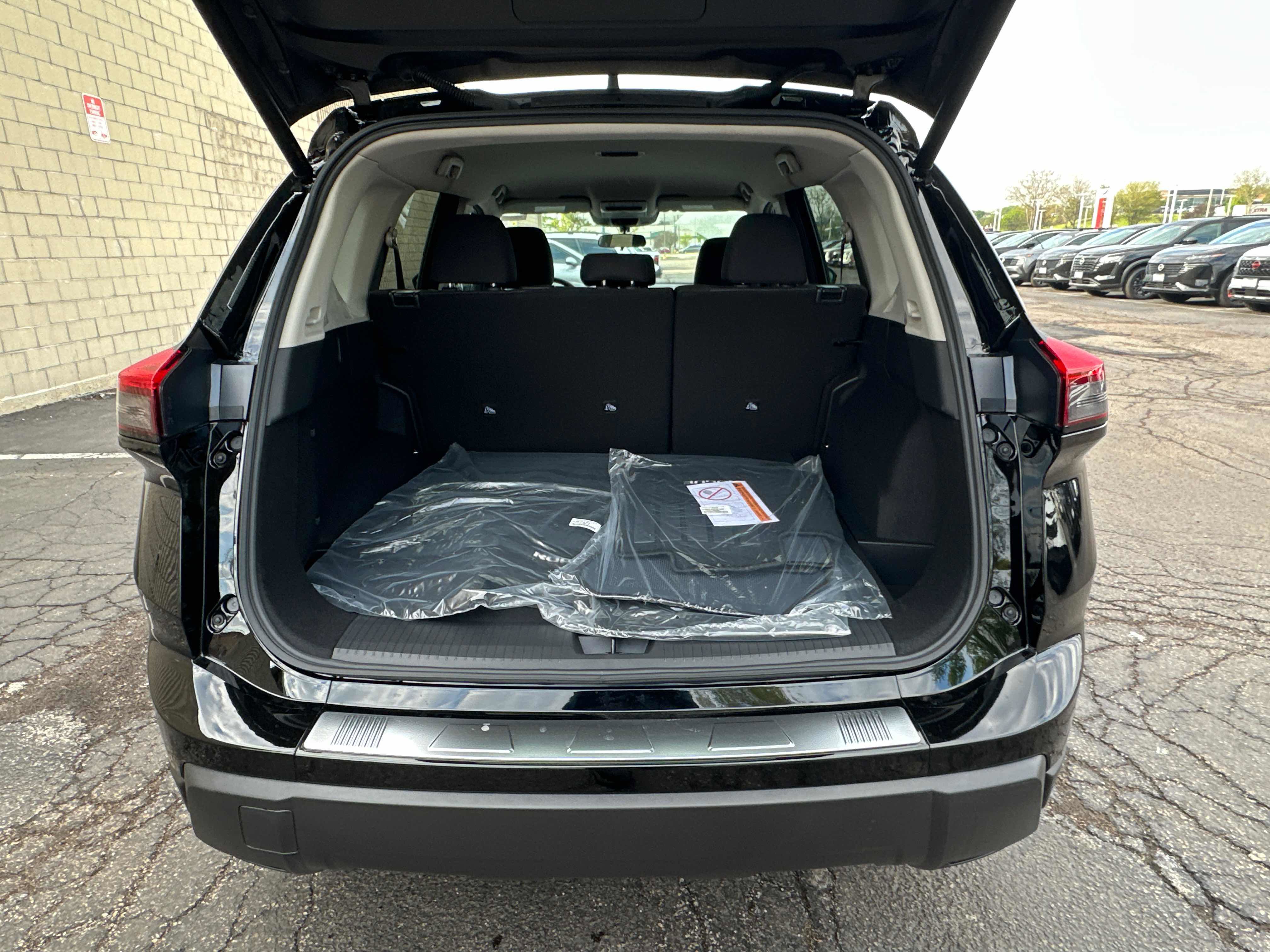 New 2026 Nissan Rogue SV AWD/4WD image 14