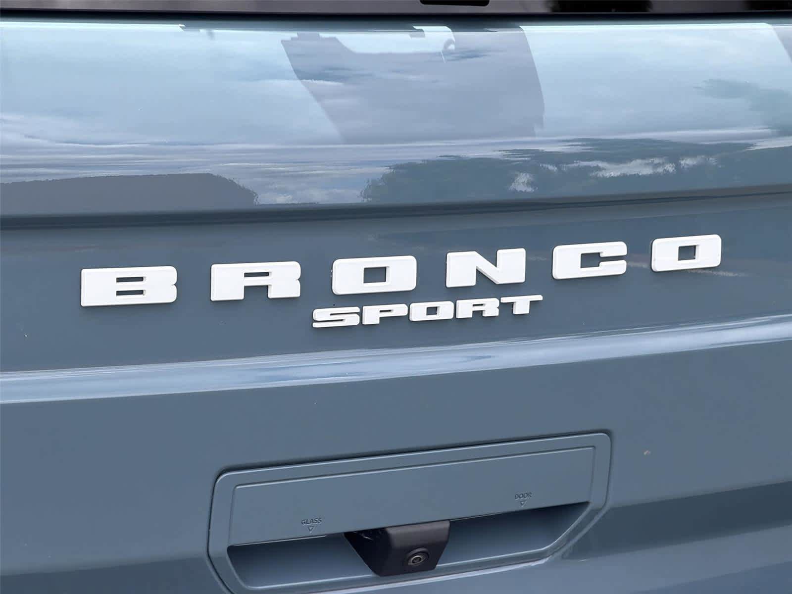 Used 2023 Ford Bronco Sport Outer Banks w/ Tech Package AWD/4WD image 8