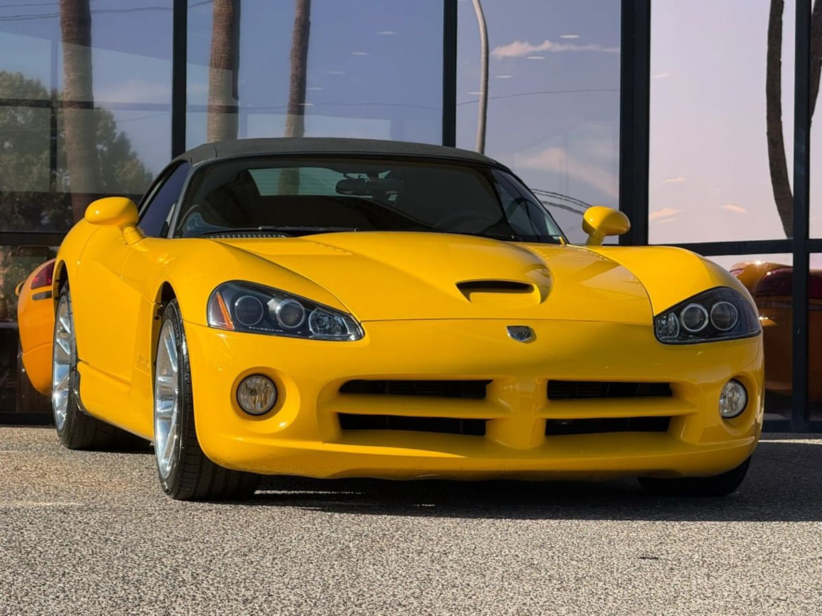 Used 2005 Dodge Viper SRT-10 RWD image 26