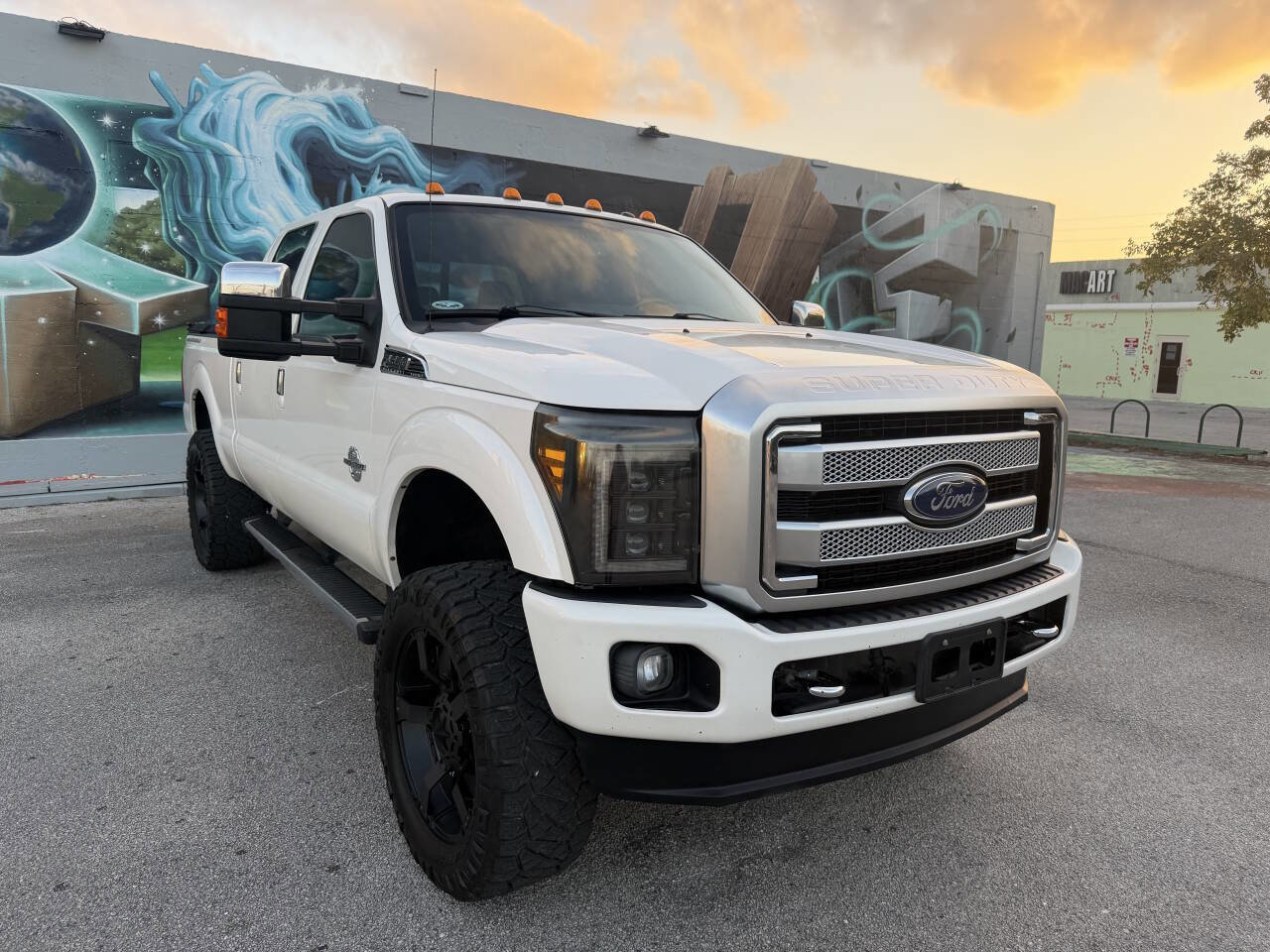 Used 2015 Ford F350 Platinum w/ Platinum Package AWD/4WD image 7