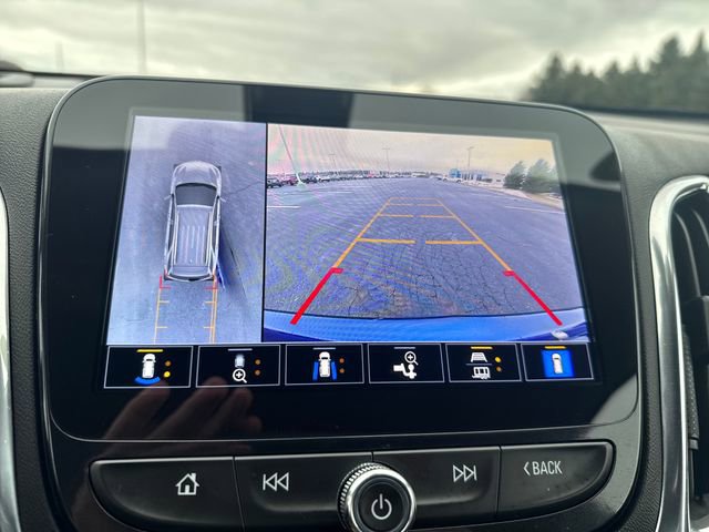 Used 2023 Chevrolet Equinox Premier AWD/4WD image 24