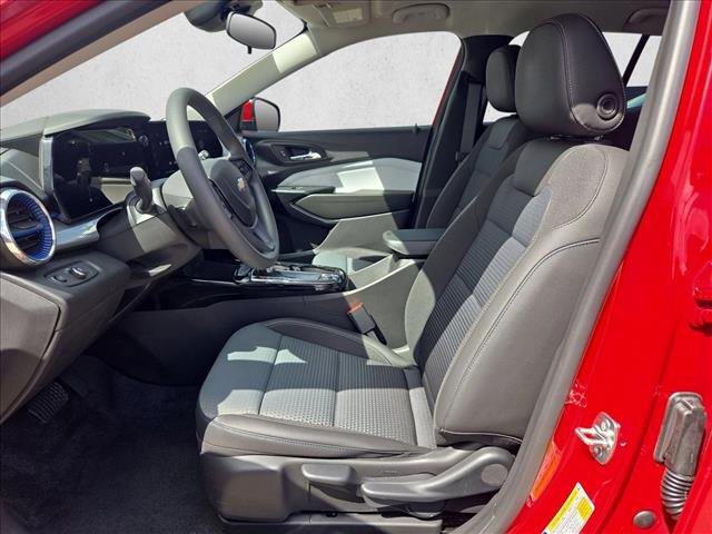 New 2026 Chevrolet Trax LT image 3