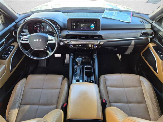 Used 2022 Kia Telluride SX w/ Towing Package FWD image 16