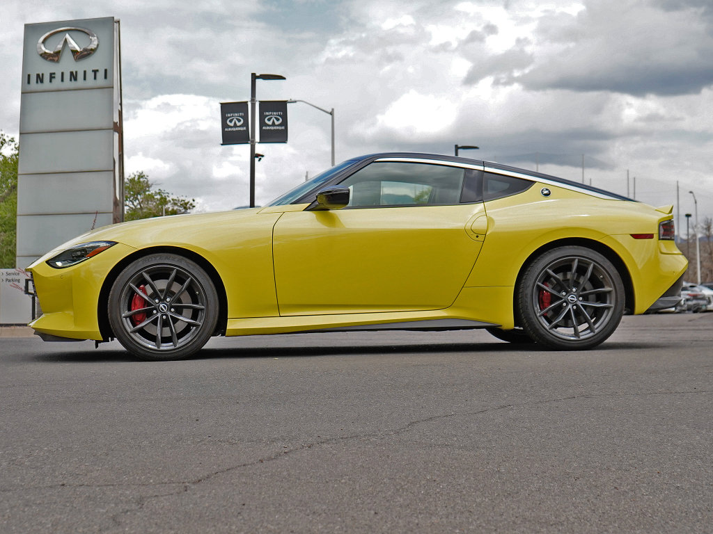 Used 2024 Nissan Z Performance w/ Floor Mat Package RWD image 6