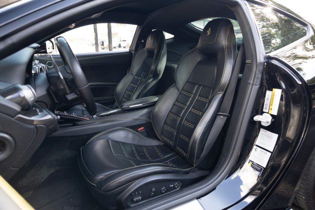 Used 2015 Ferrari F12 Berlinetta RWD image 35