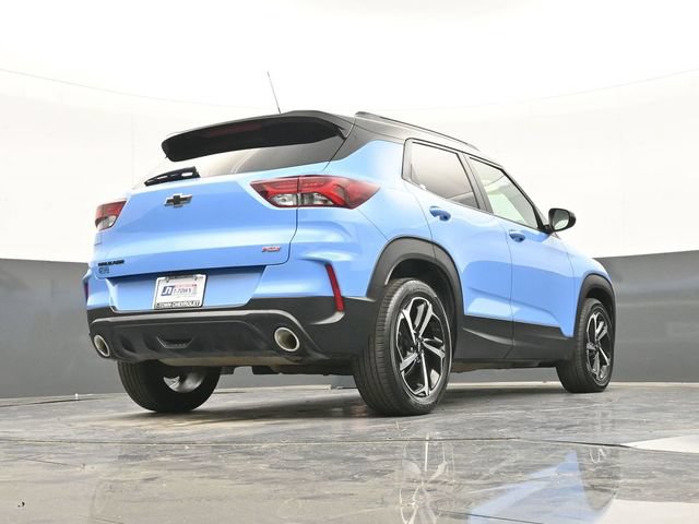 Used 2023 Chevrolet TrailBlazer RS w/ Sun and Liftgate Package FWD image 48