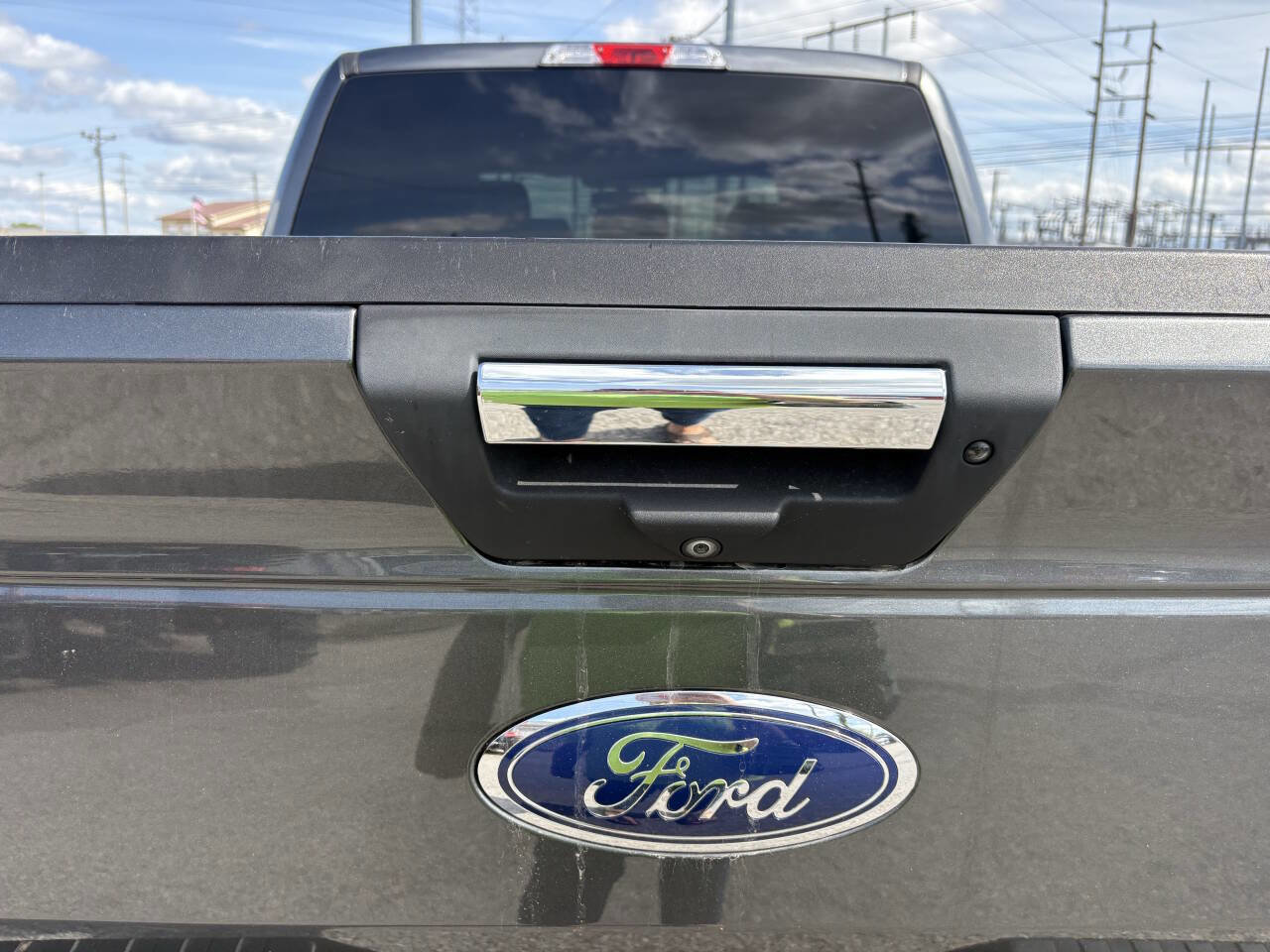 Used 2018 Ford F150 XLT w/ Equipment Group 302A Luxury AWD/4WD image 14
