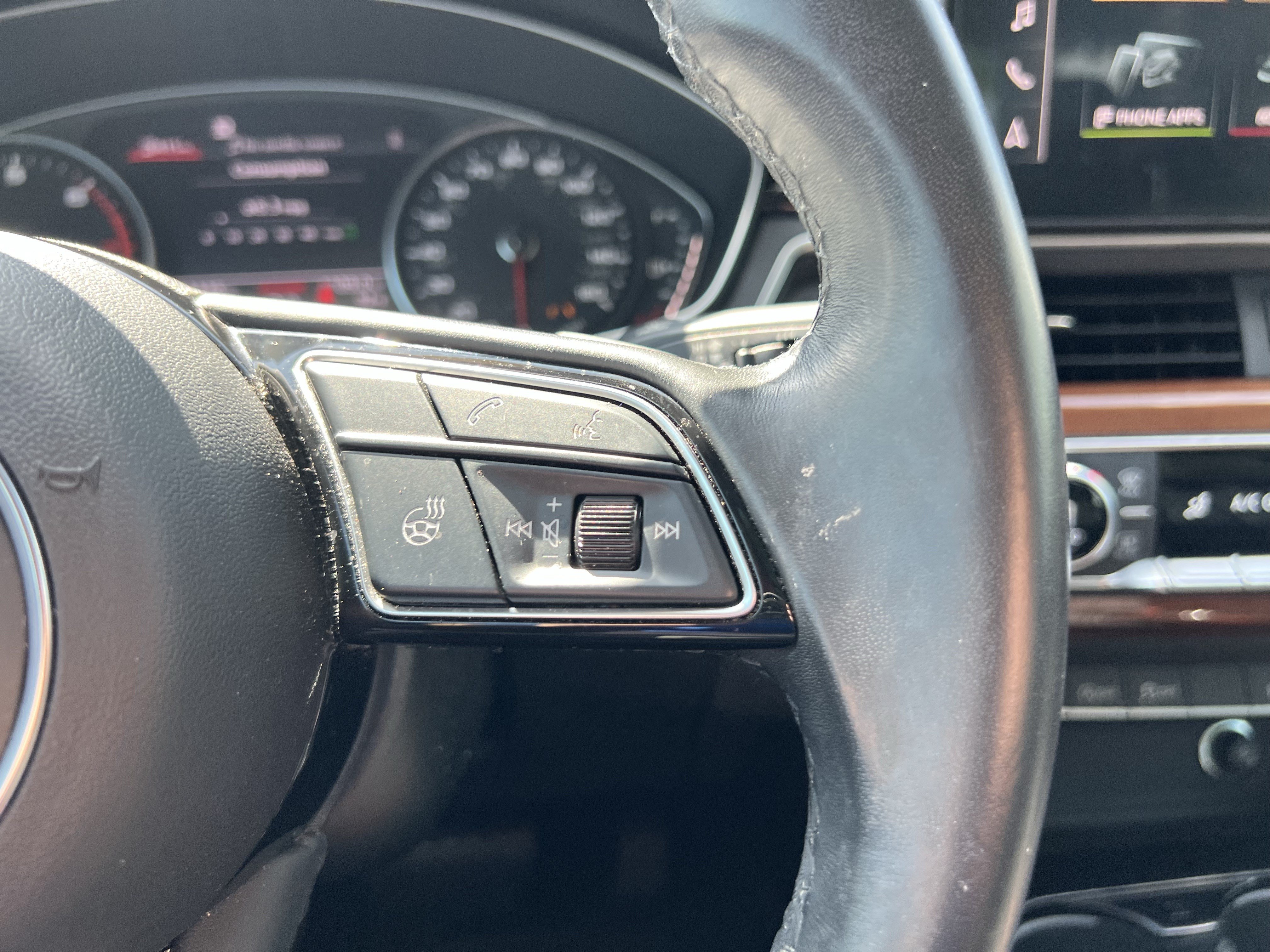 Used 2022 Audi A4 2.0T Premium w/ Convenience Package AWD/4WD image 20
