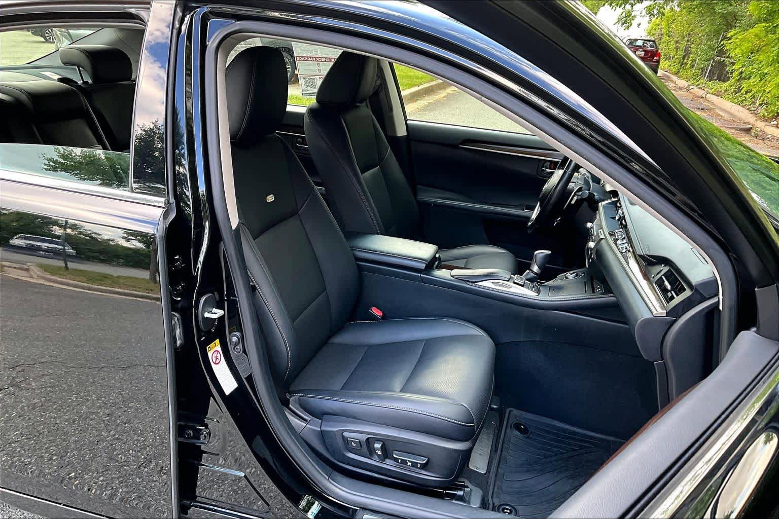 Used 2016 Lexus ES 350 w/ Navigation System Package FWD image 9