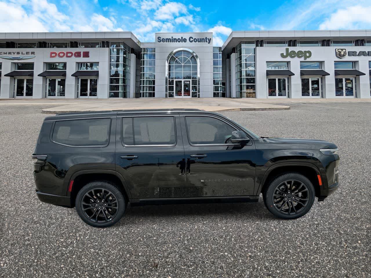 New 2026 Jeep Grand Wagoneer Summit AWD/4WD image 9