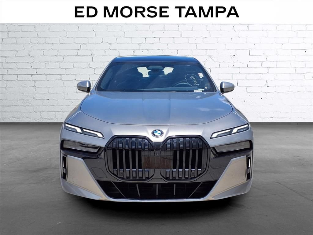 Used 2023 BMW 740i RWD image 6