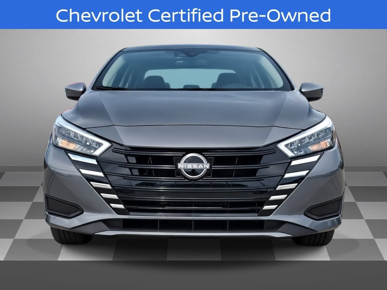 Used 2025 Nissan Versa SV FWD image 2