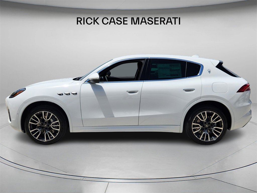 New 2025 Maserati Grecale GT image 2