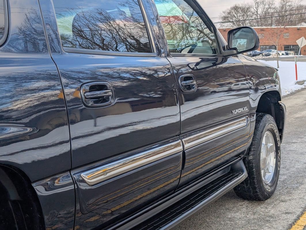 Used 2006 GMC Yukon XL SLT w/ SLT Preferred Equipment Group image 34