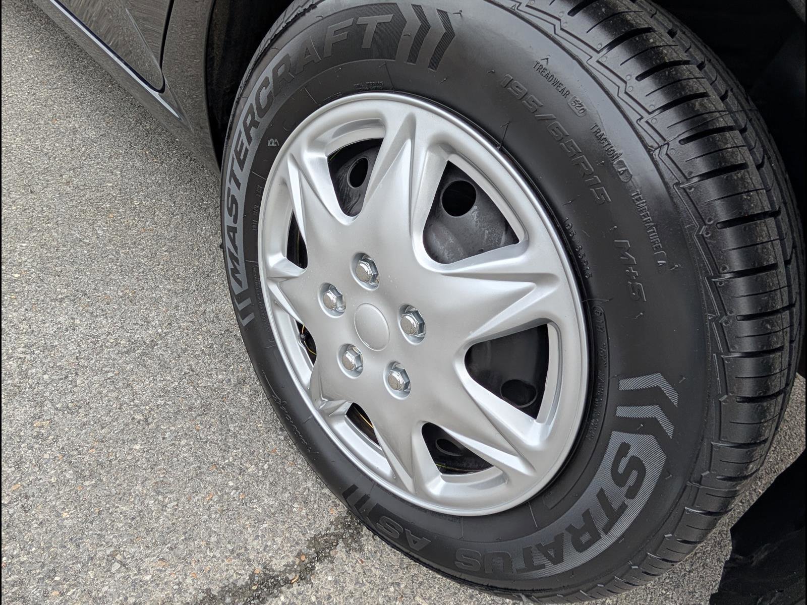 Used 2013 Kia Forte EX image 21