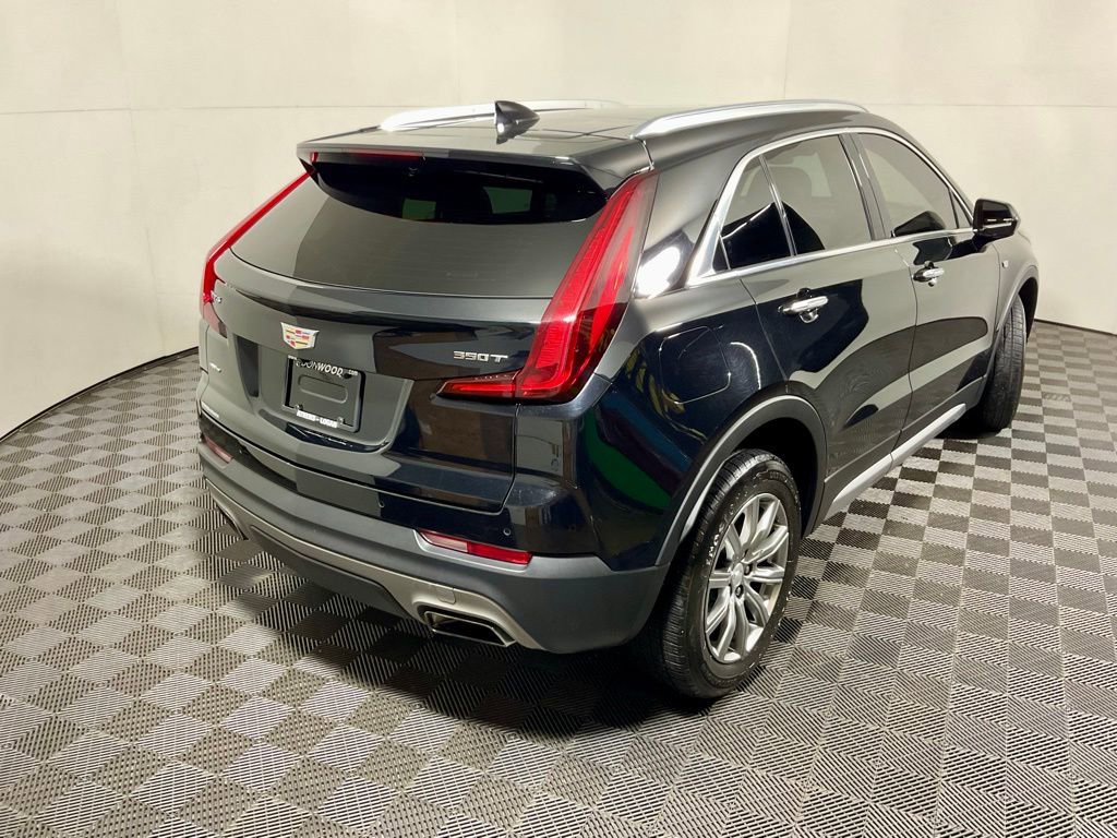 Used 2020 Cadillac XT4 Premium Luxury w/ Driver Awareness Package image 17