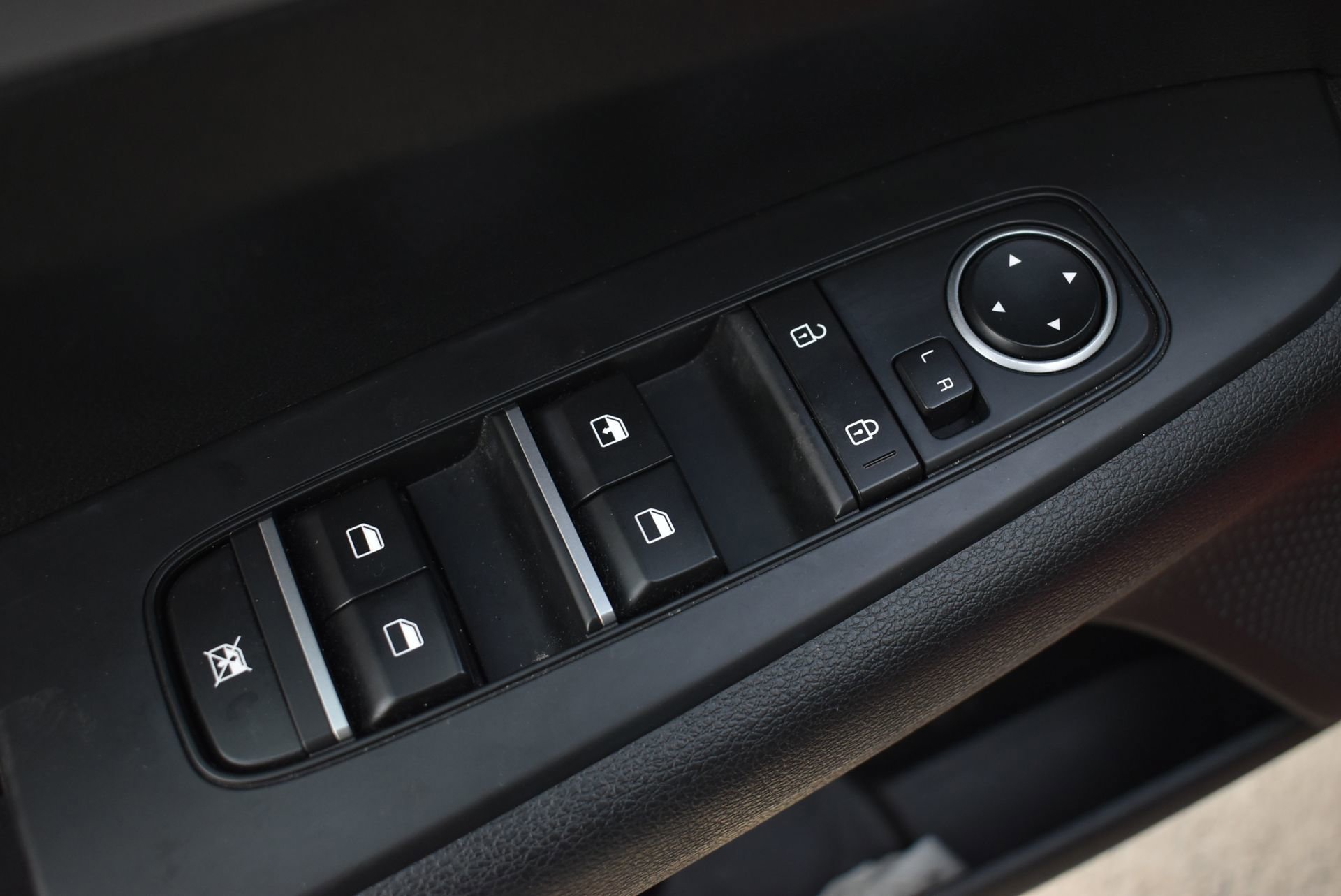 Used 2024 Kia Forte LXS image 13