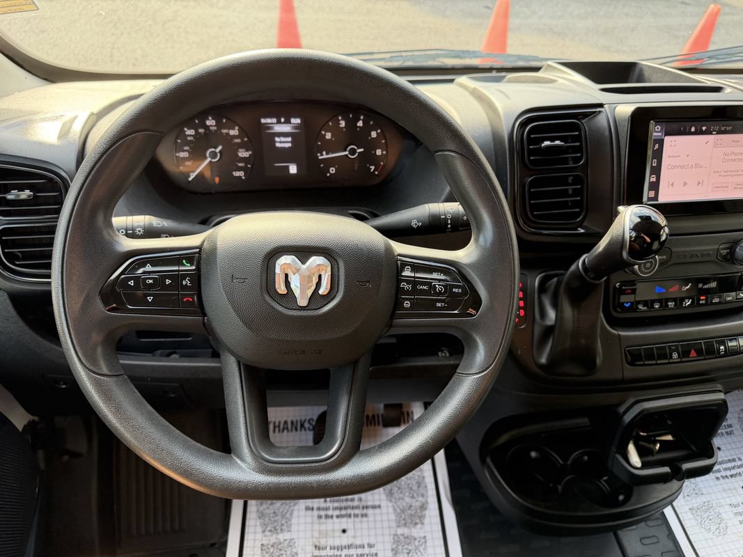 Used 2025 RAM ProMaster 2500 w/ Convenience Group FWD image 17