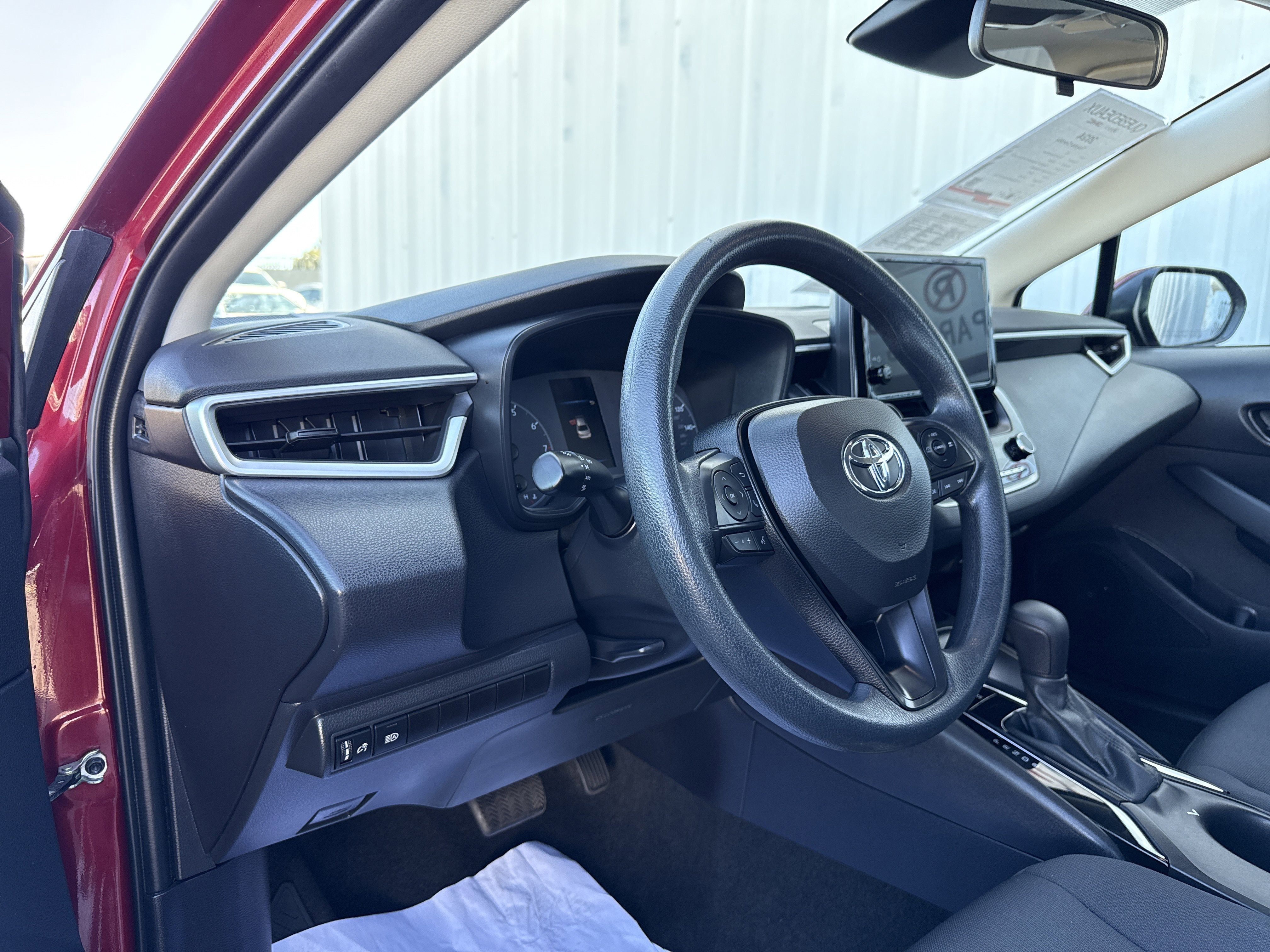 Used 2024 Toyota Corolla LE image 12