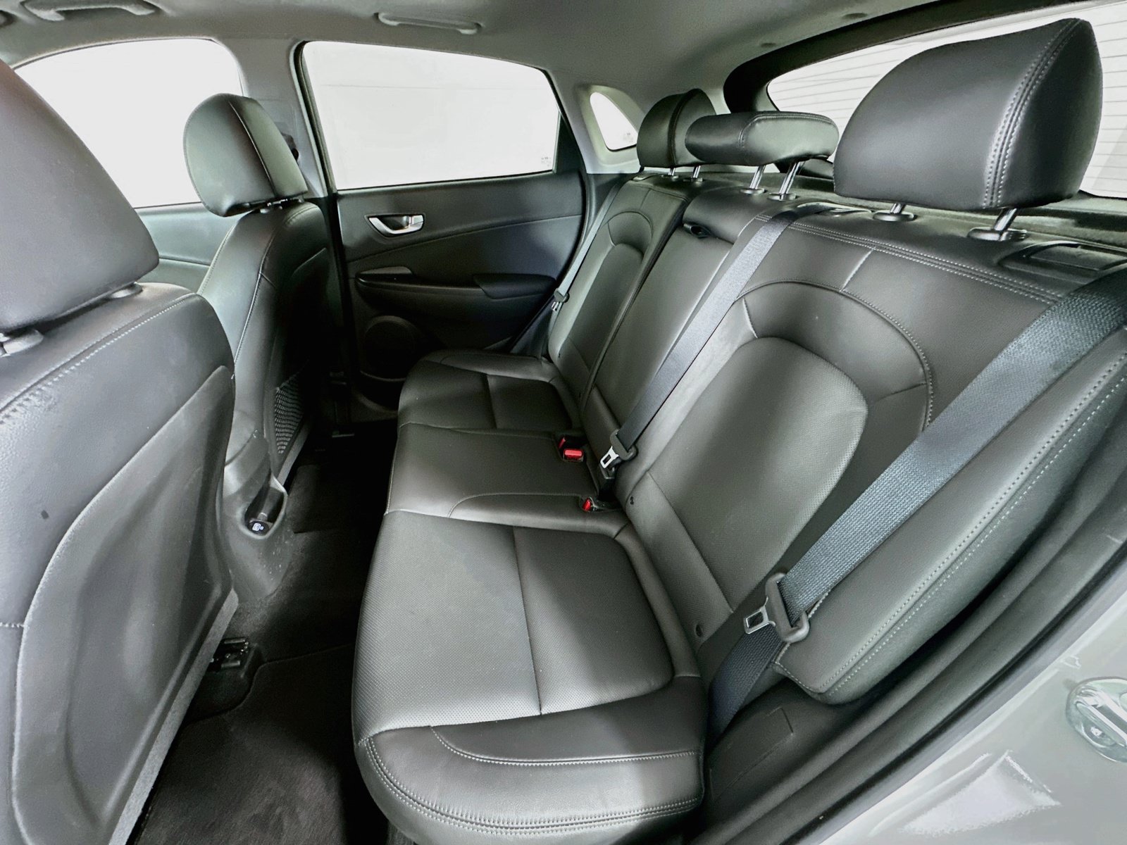 Used 2023 Hyundai Kona Limited FWD image 26