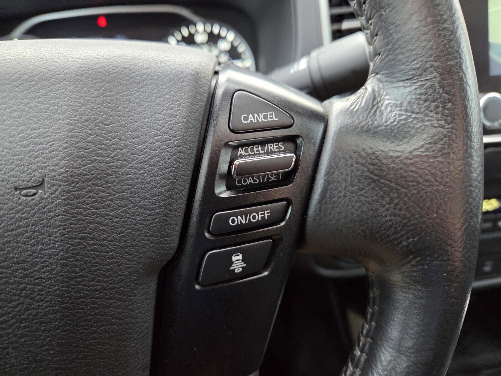 Used 2022 Nissan Frontier SV w/ SV Premium Package image 31