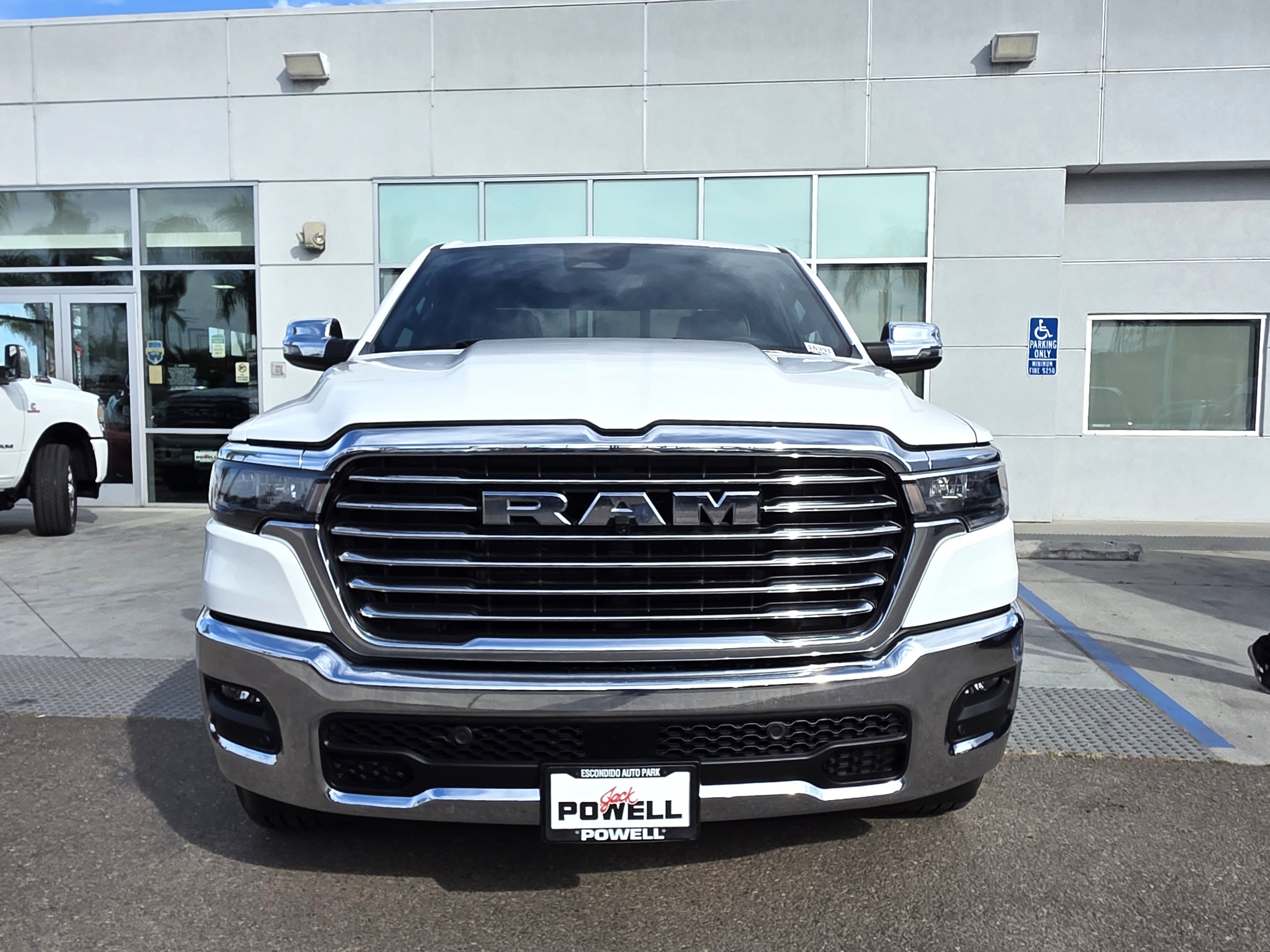 Certified 2025 RAM 1500 Laramie AWD/4WD image 7