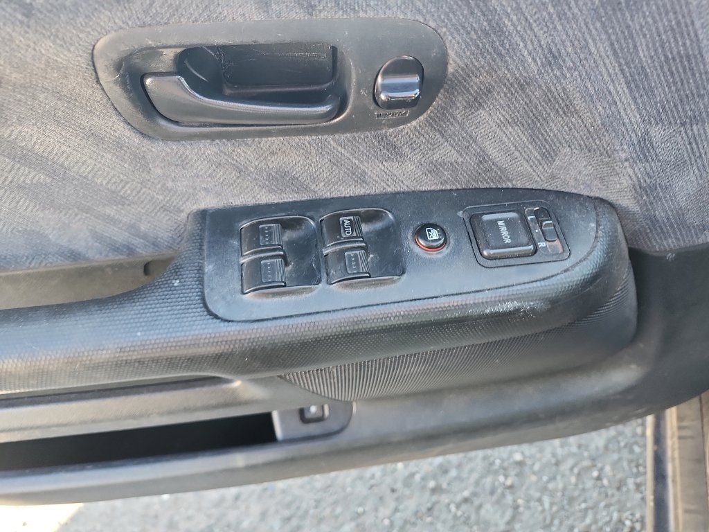 Used 2004 Honda CR-V EX image 17