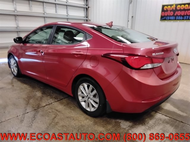 Used 2014 Hyundai Elantra SE w/ Option Group 02 FWD image 6