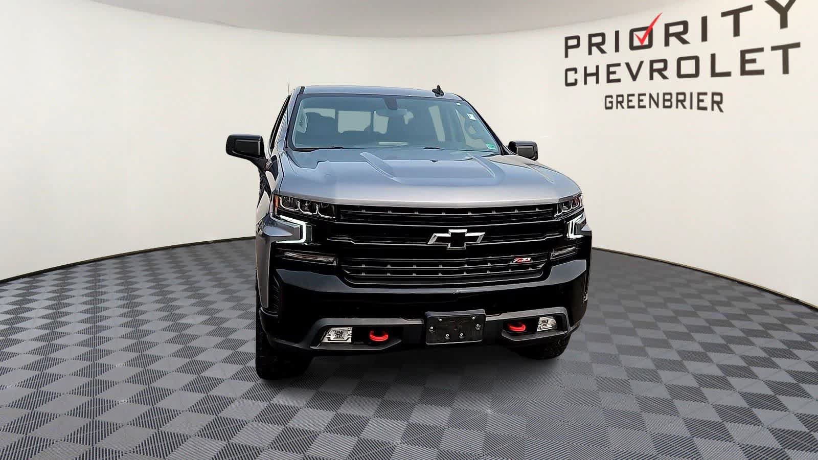 Used 2021 Chevrolet Silverado 1500 LT Trail Boss w/ Convenience Package II AWD/4WD image 3