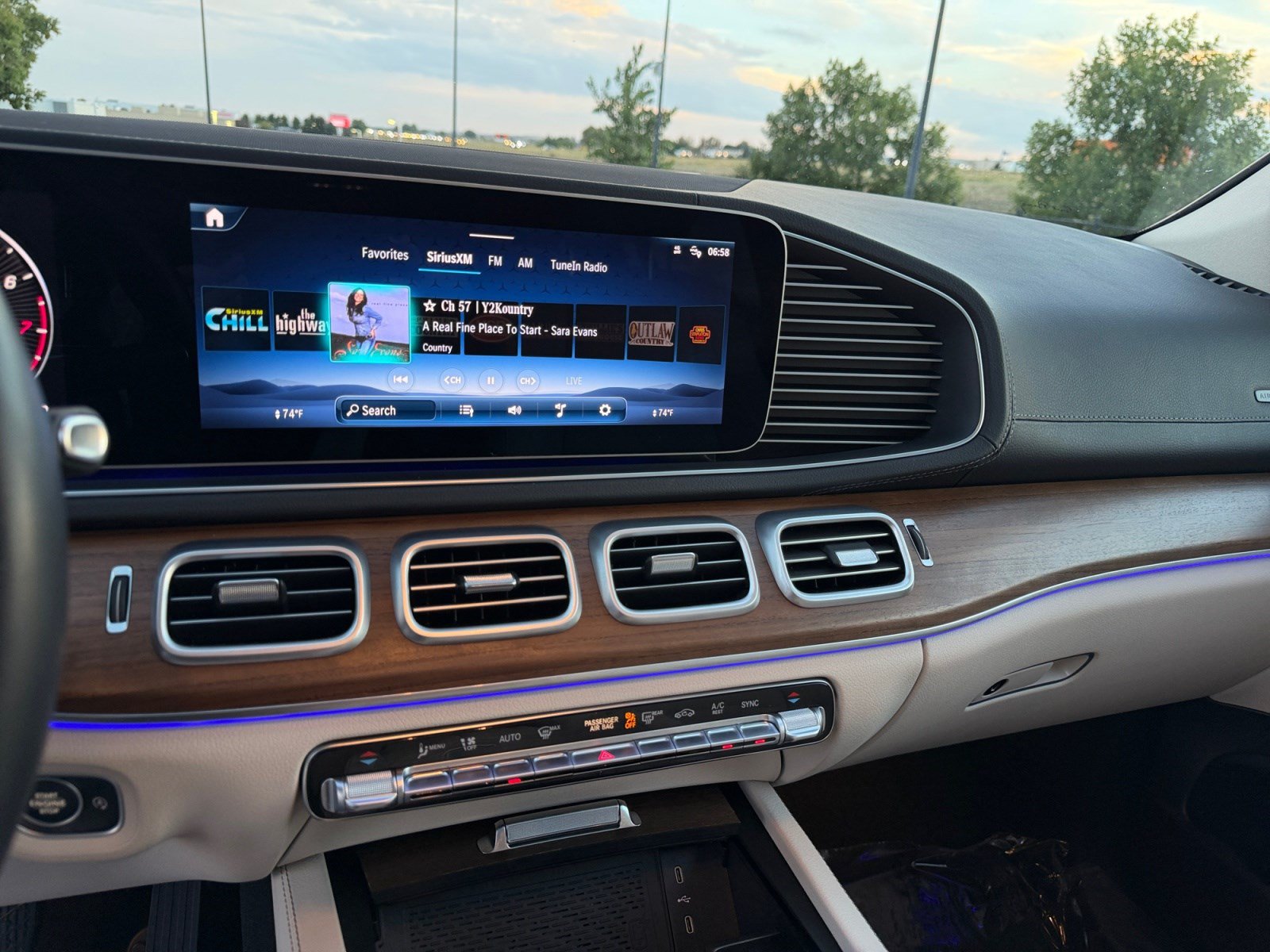 Used 2024 Mercedes-Benz GLS 450 4MATIC image 12