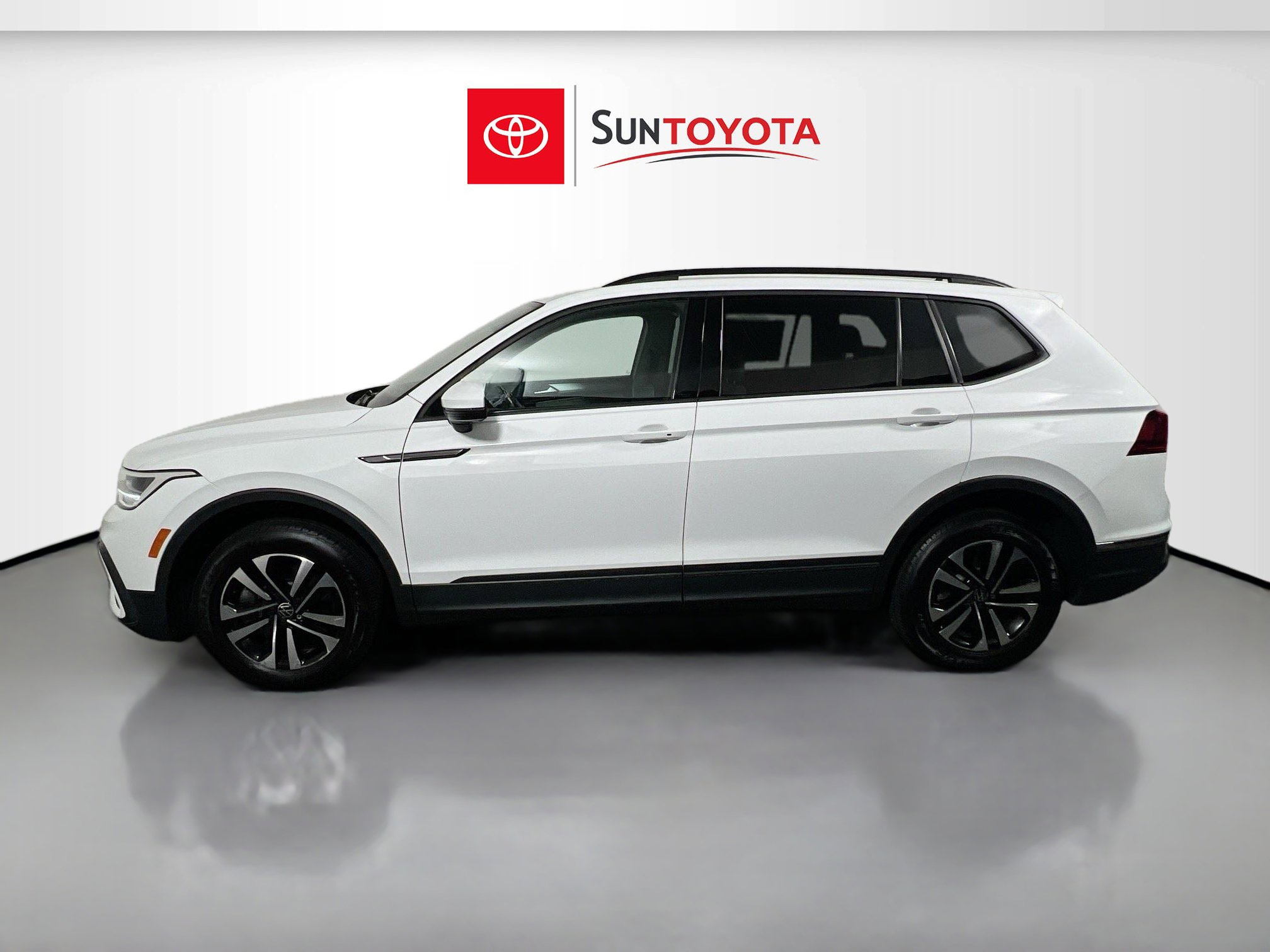 Used 2022 Volkswagen Tiguan S w/ IQ.Drive Package image 7