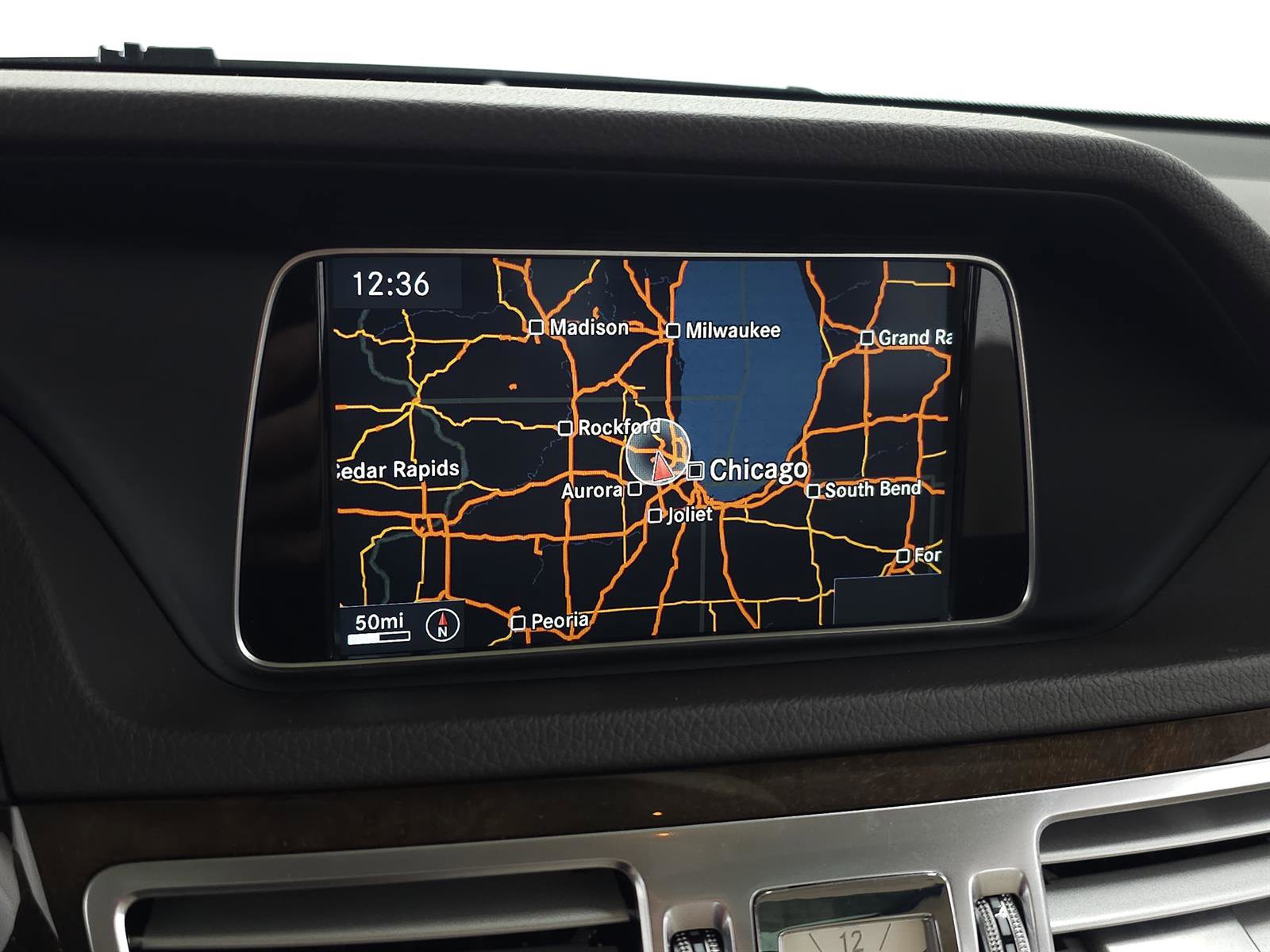 Used 2014 Mercedes-Benz E 350 4MATIC Sedan image 23