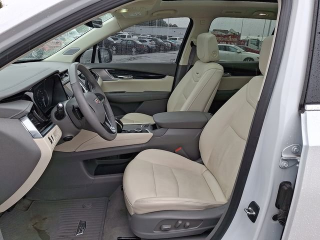 Certified 2023 Cadillac XT6 Premium Luxury image 11