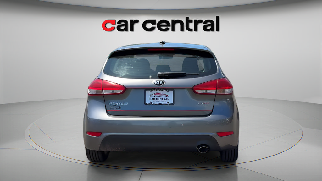 Used 2016 Kia Forte EX FWD image 4