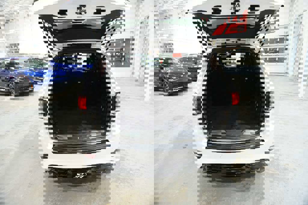 Used 2018 Jeep Grand Cherokee SRT w/ Trailer Tow Group IV image 10