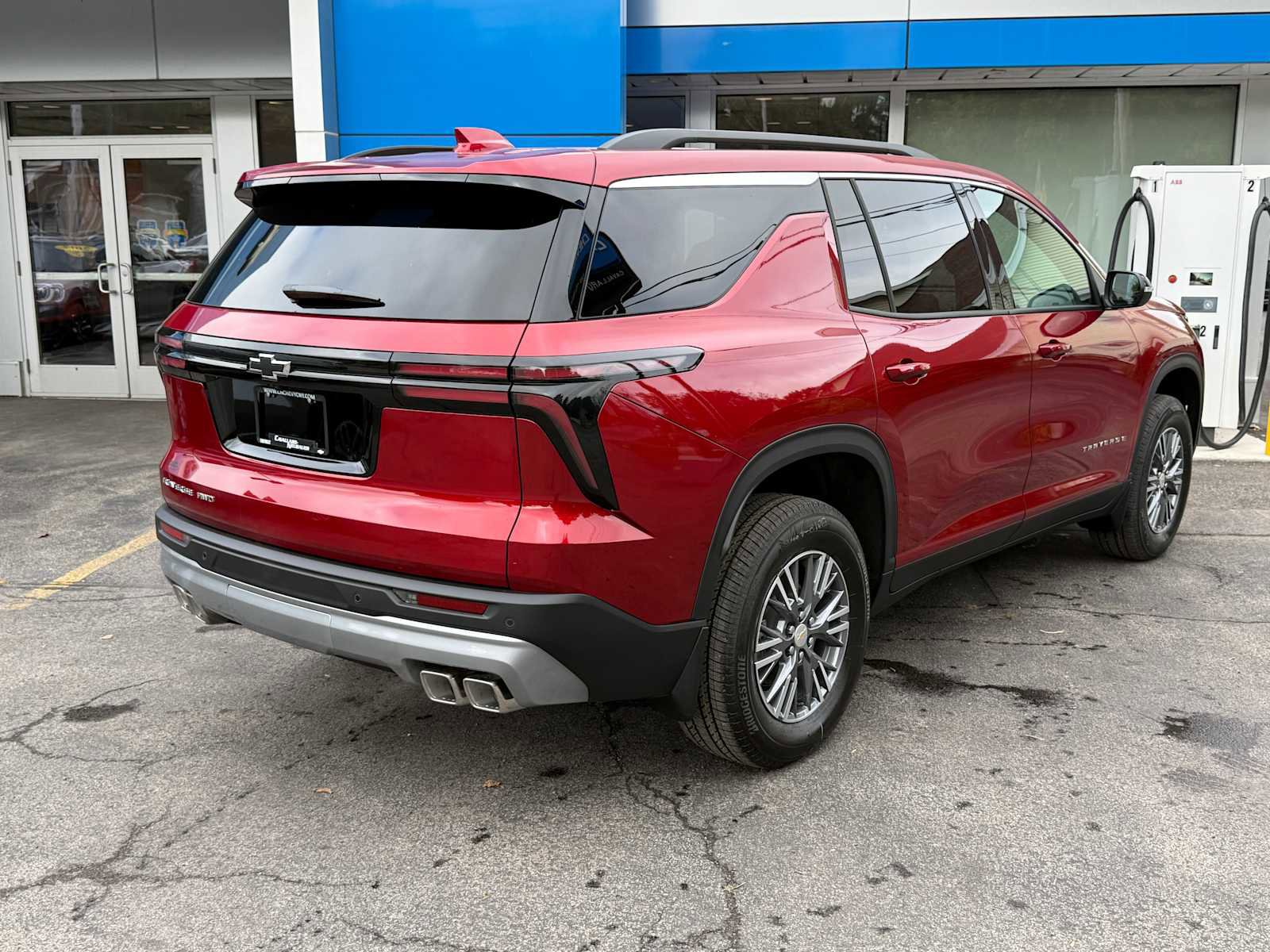 New 2026 Chevrolet Traverse LT w/ LPO, Floor Liner Package image 5