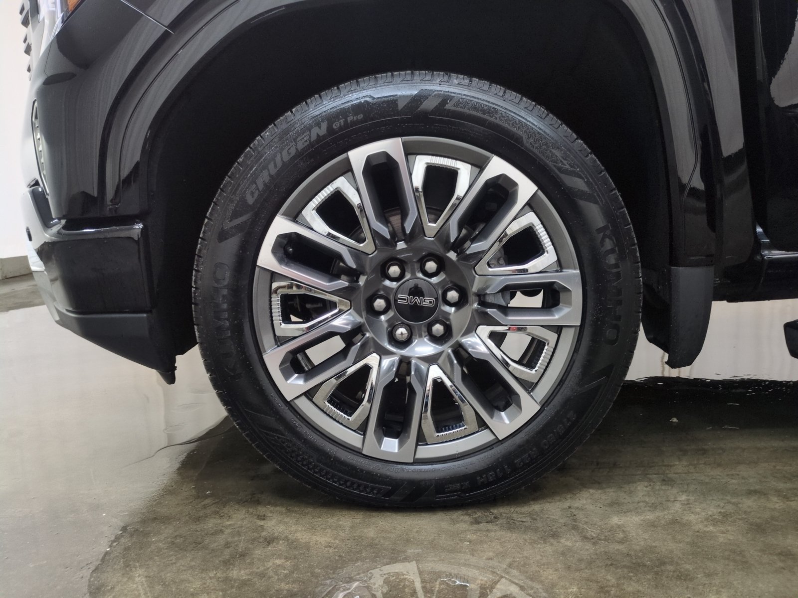 Used 2024 GMC Sierra 1500 Denali Ultimate AWD/4WD image 29