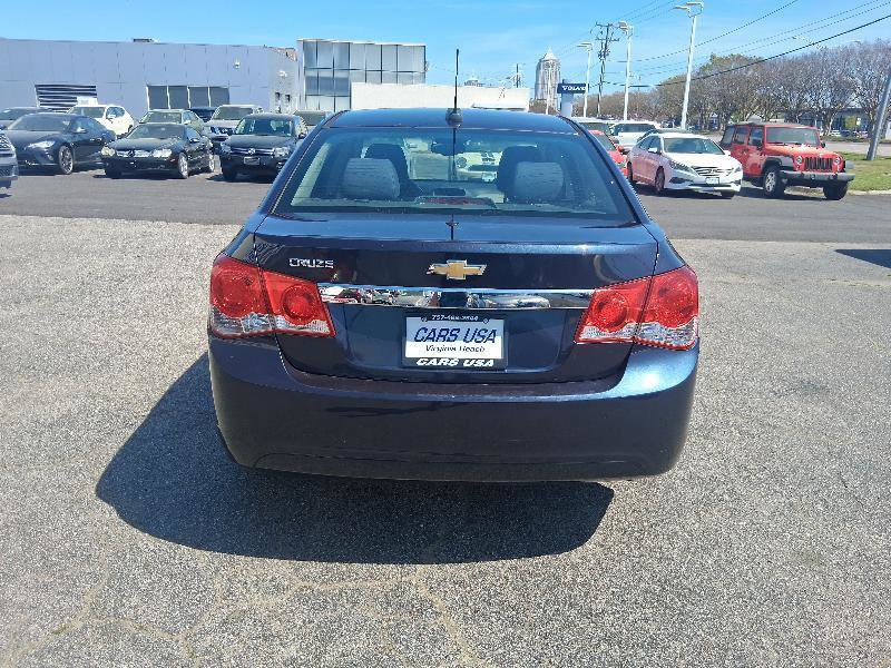 Used 2016 Chevrolet Cruze LS image 8