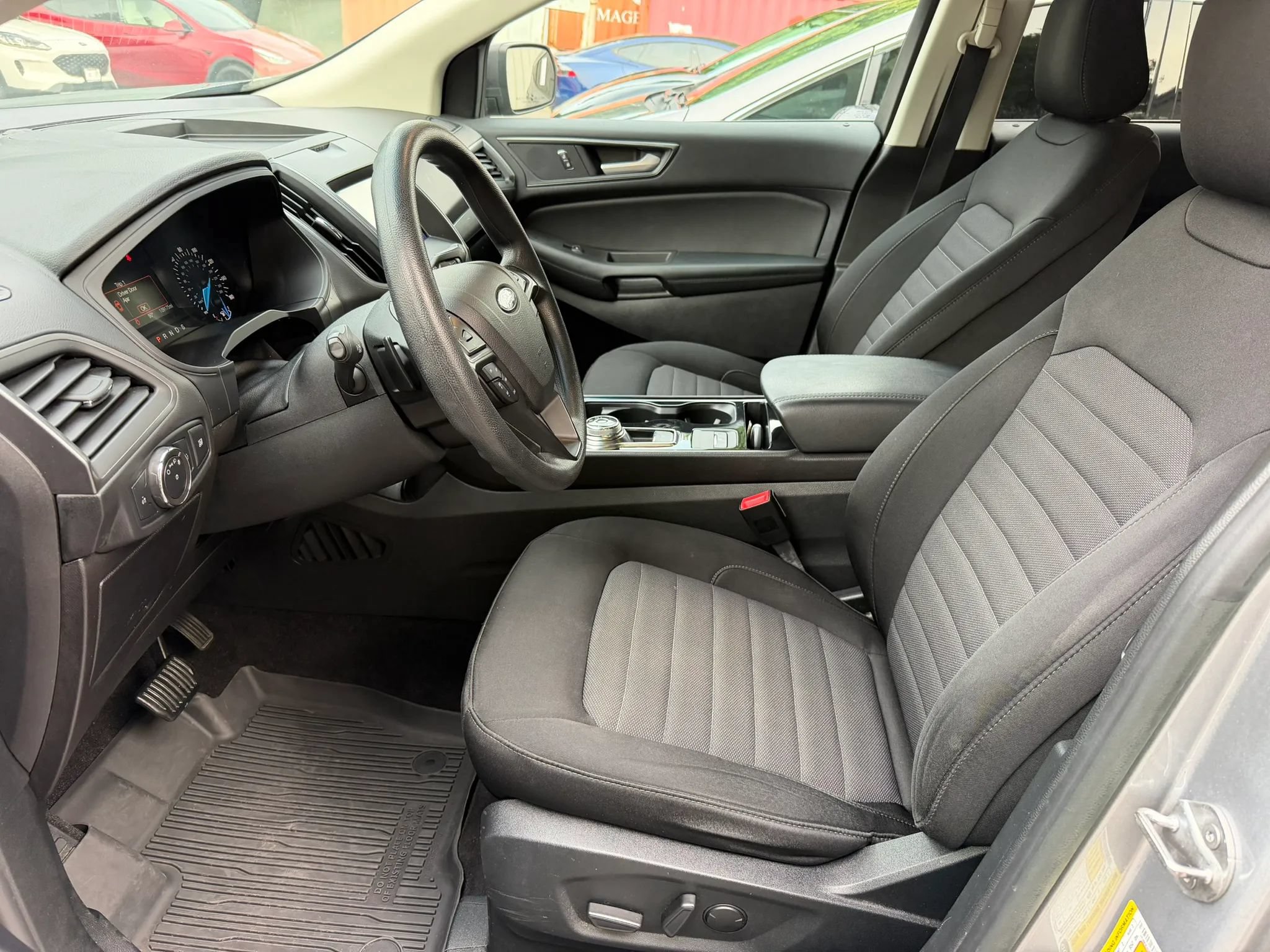 Used 2020 Ford Edge SE AWD/4WD image 14