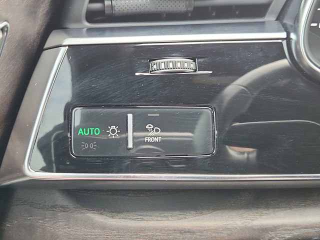 Used 2021 Audi Q8 Prestige image 18