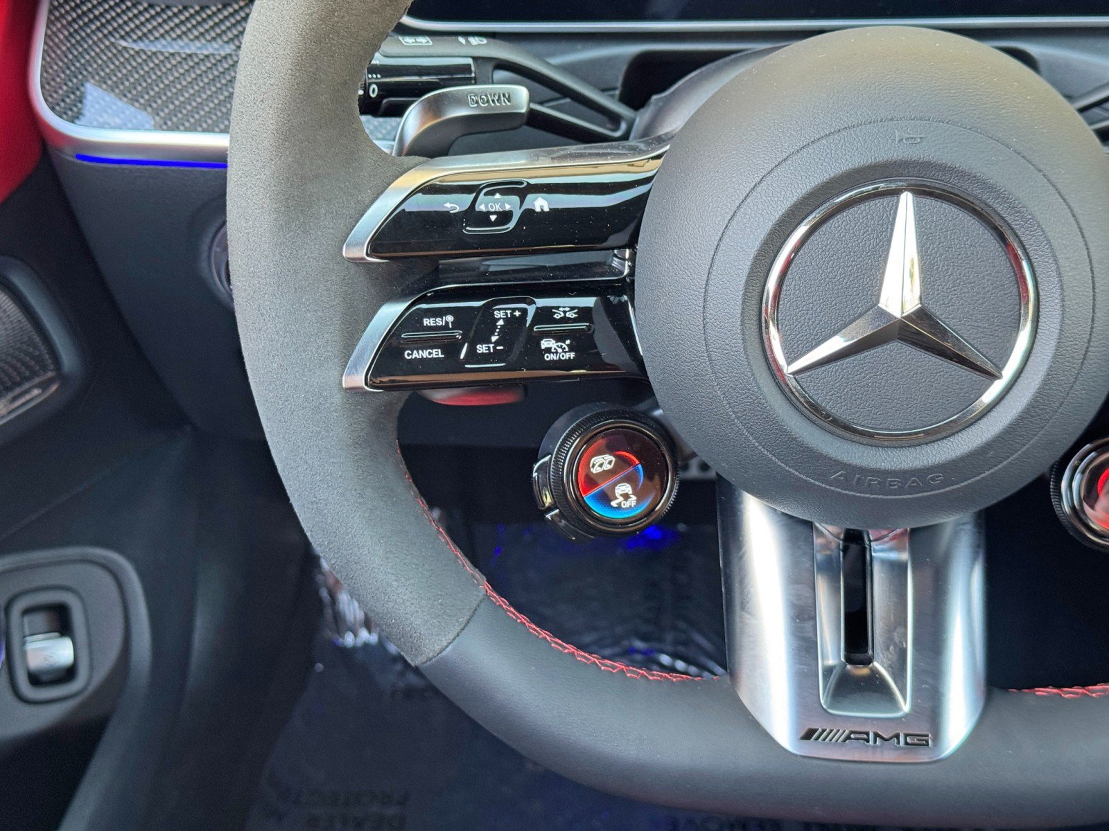 Used 2024 Mercedes-Benz CLE 53 AMG 4MATIC w/ Driver Assistance Package image 23