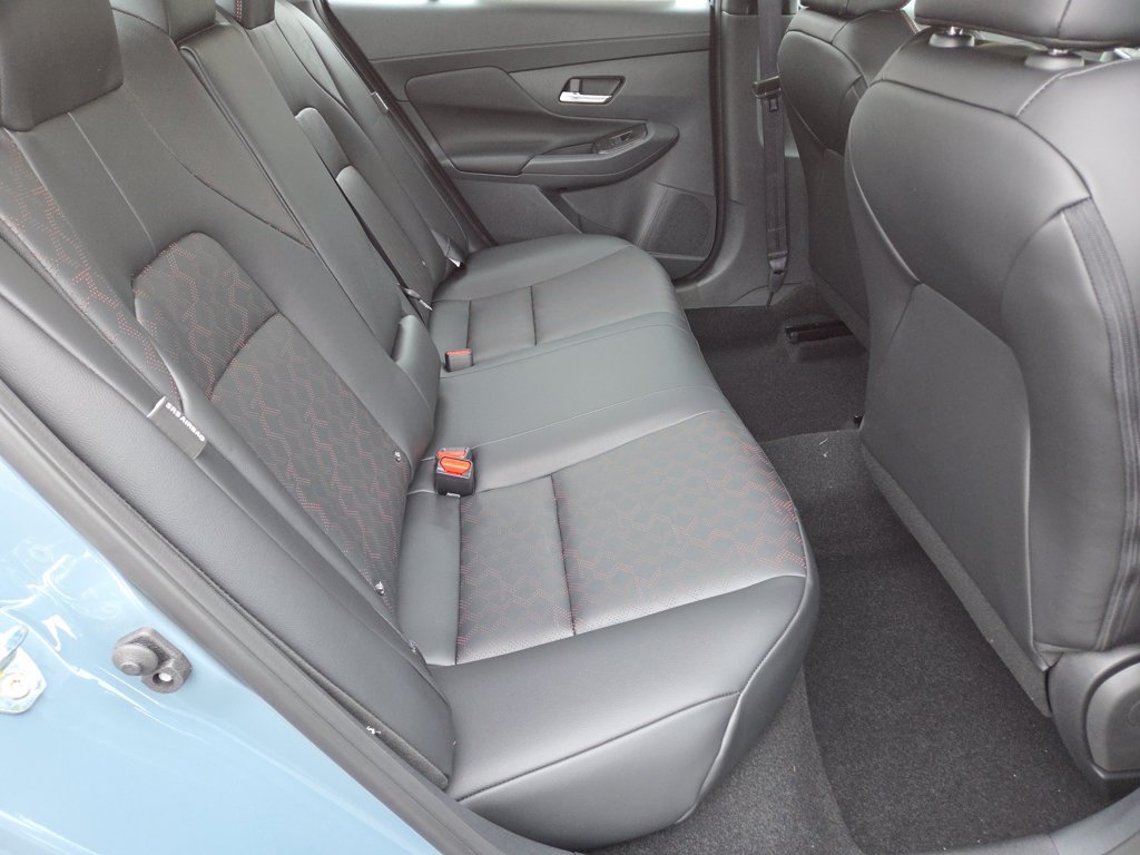 New 2026 Nissan Sentra SR w/ SR Premium Package FWD image 20