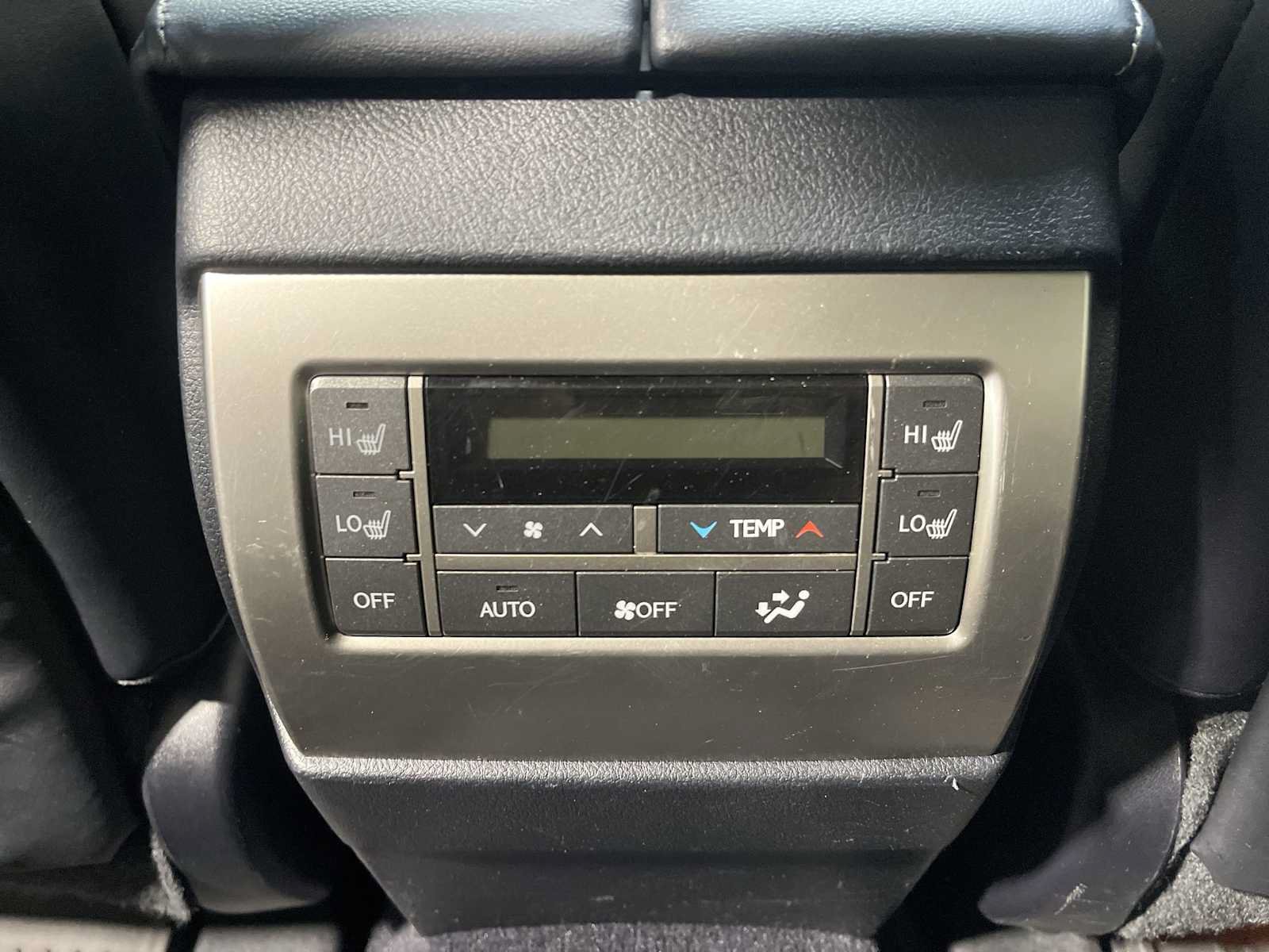 Used 2017 Lexus GX 460 Luxury w/ Preferred Accessory Package AWD/4WD image 25