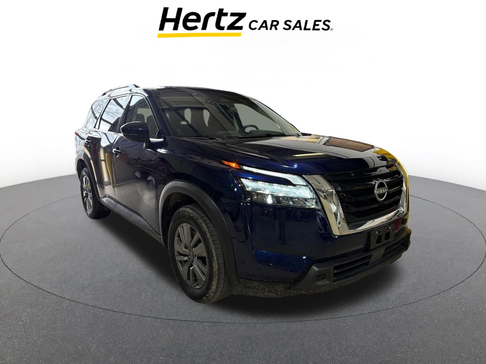 Used 2025 Nissan Pathfinder SV image 1