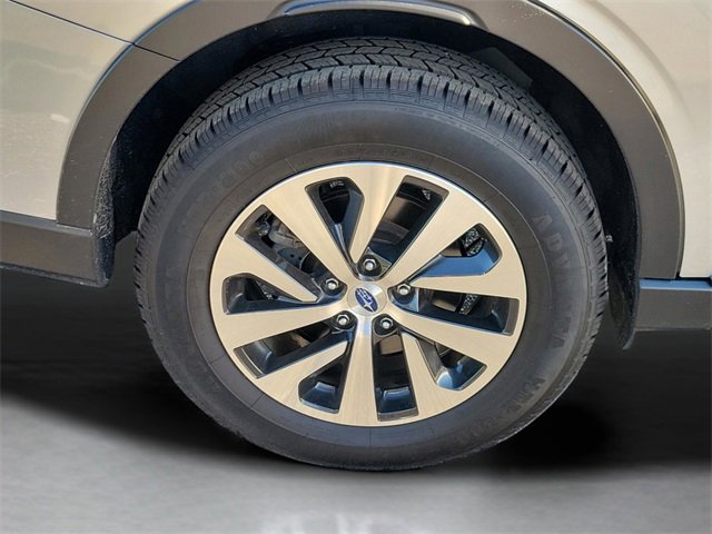 Used 2021 Subaru Outback Premium image 5