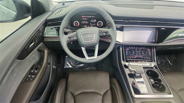 Used 2023 Audi Q8 Prestige w/ Prestige Package image 37