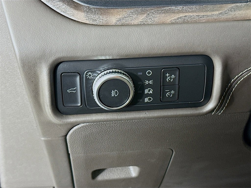 Used 2022 Ford Explorer Platinum w/ Equipment Group 601A image 11