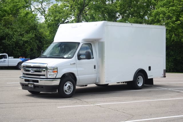 New 2026 Ford E-350 and Econoline 350 Super Duty w/ Power Equipment Group RWD image 16
