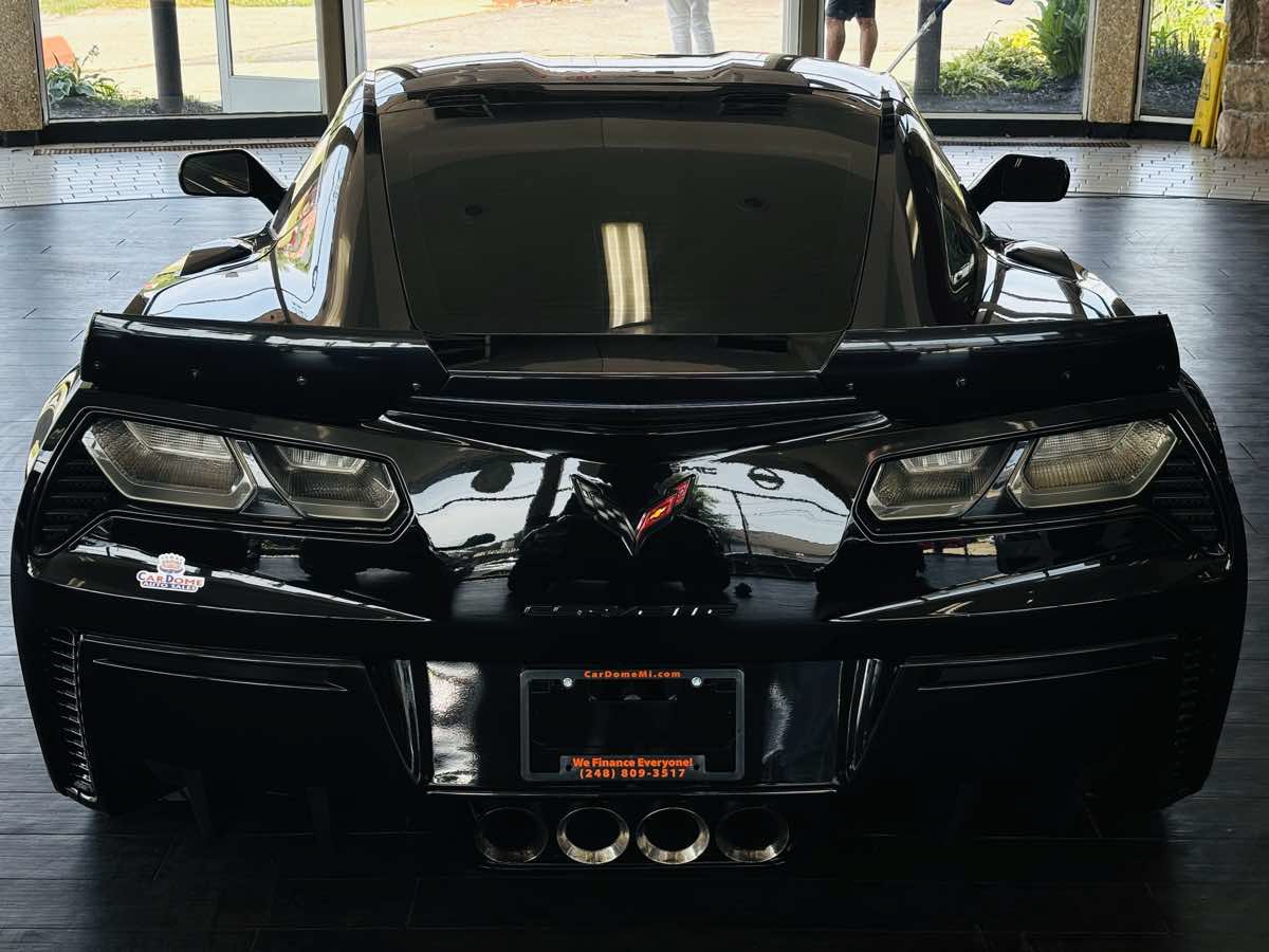 Used 2016 Chevrolet Corvette Z06 w/ 2LZ Preferred Equipment Group RWD image 8