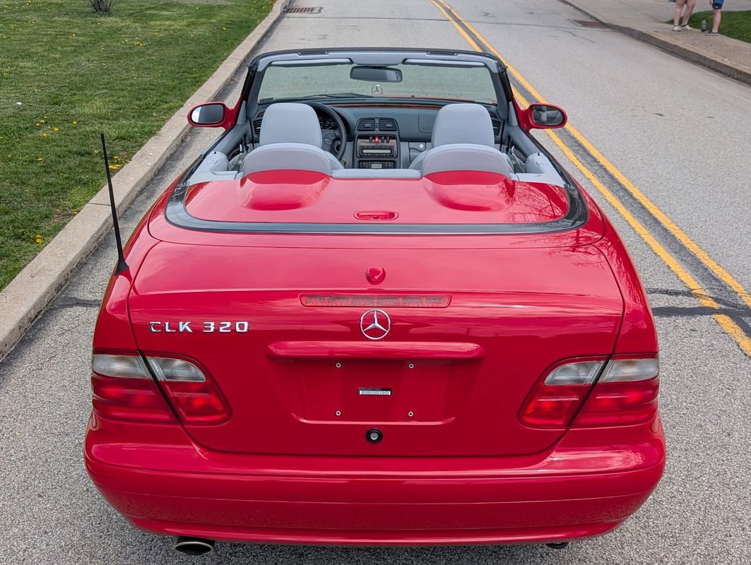 Used 2002 Mercedes-Benz CLK 320 Cabriolet image 19